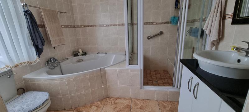 3 Bedroom Property for Sale in Reebok Western Cape